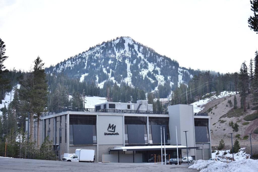 Cozy At Canyon Lodge! Sleeps 8, A Walk To Canyon Hébergement de vacances Mammoth Lakes
