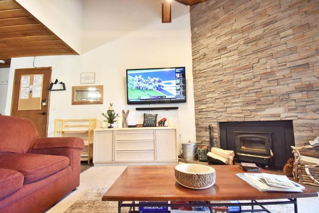 Hébergement de vacances Cozy At Canyon Lodge! Sleeps 8, A Walk To Canyon *