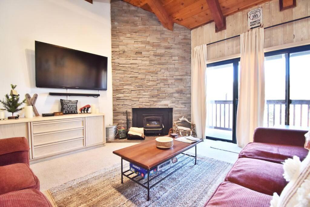 Cozy At Canyon Lodge! Sleeps 8, A Walk To Canyon Hébergement de vacances Mammoth Lakes
