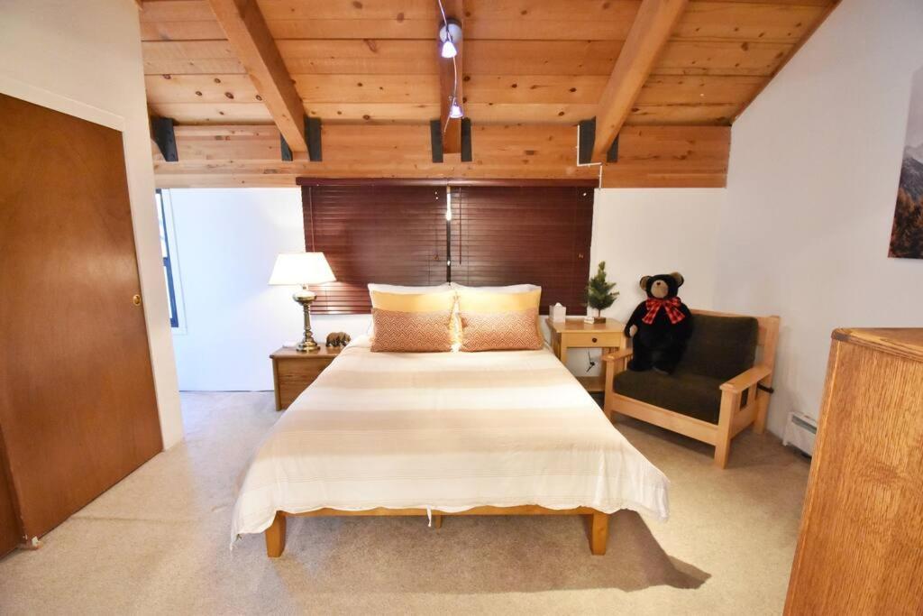 Hébergement de vacances Cozy At Canyon Lodge! Sleeps 8, A Walk To Canyon *