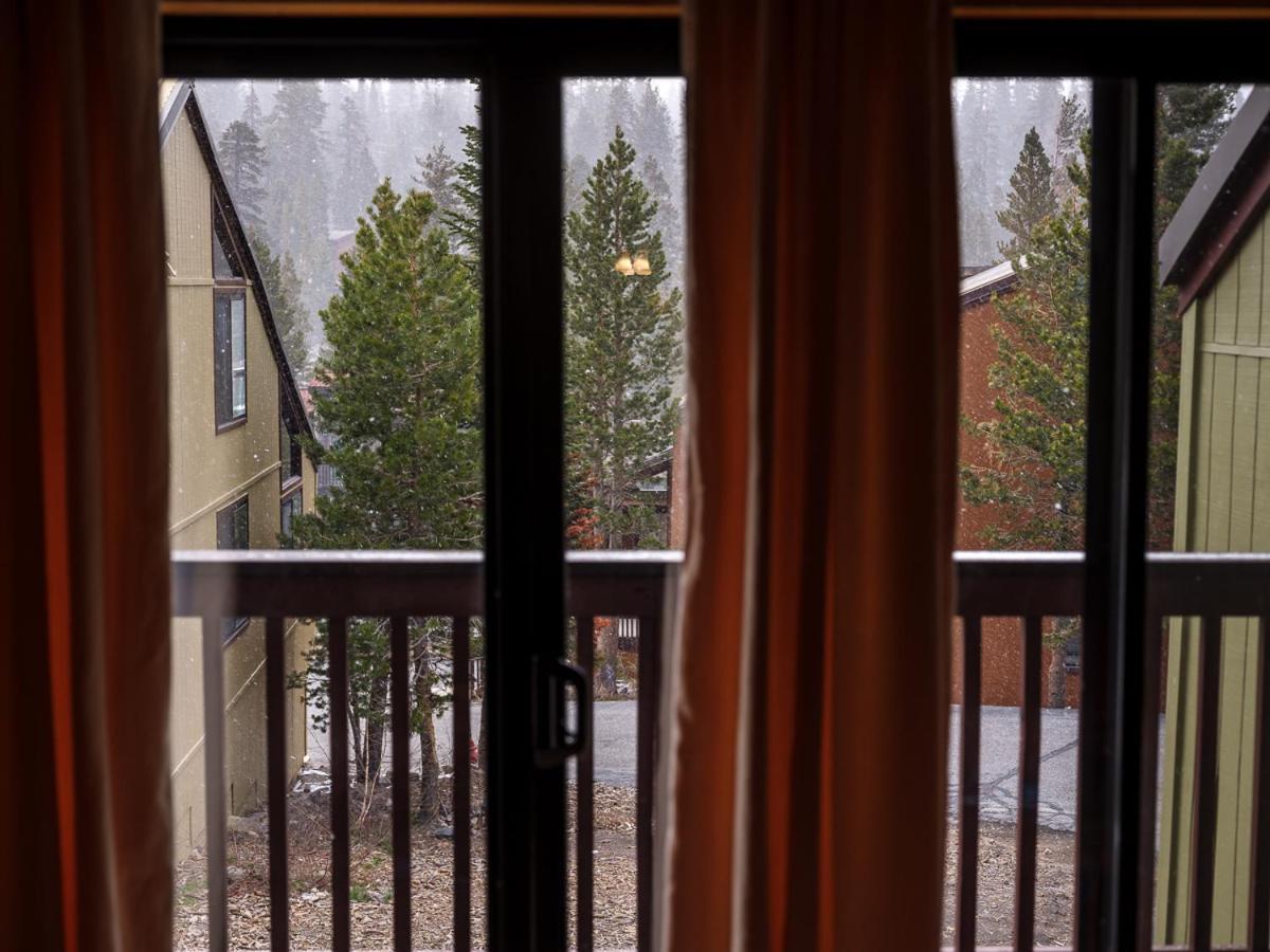 Cozy At Canyon Lodge! Sleeps 8, A Walk To Canyon Mammoth Lakes