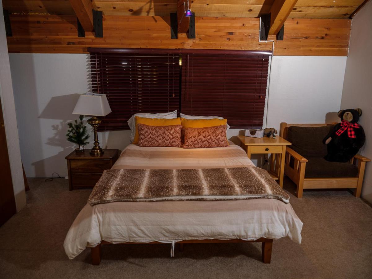 Hébergement de vacances Cozy At Canyon Lodge! Sleeps 8, A Walk To Canyon